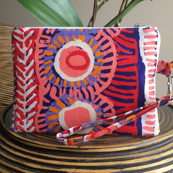 Two Dogs Dreaming Clutch - Japri