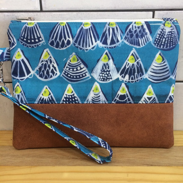 Seashells Clutch - Japri