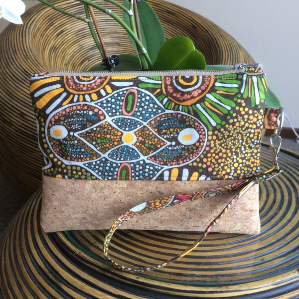 Bush Tucker Clutch - Japri