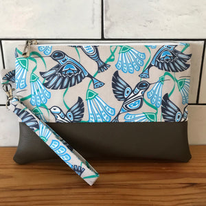 Hummingbird Clutch