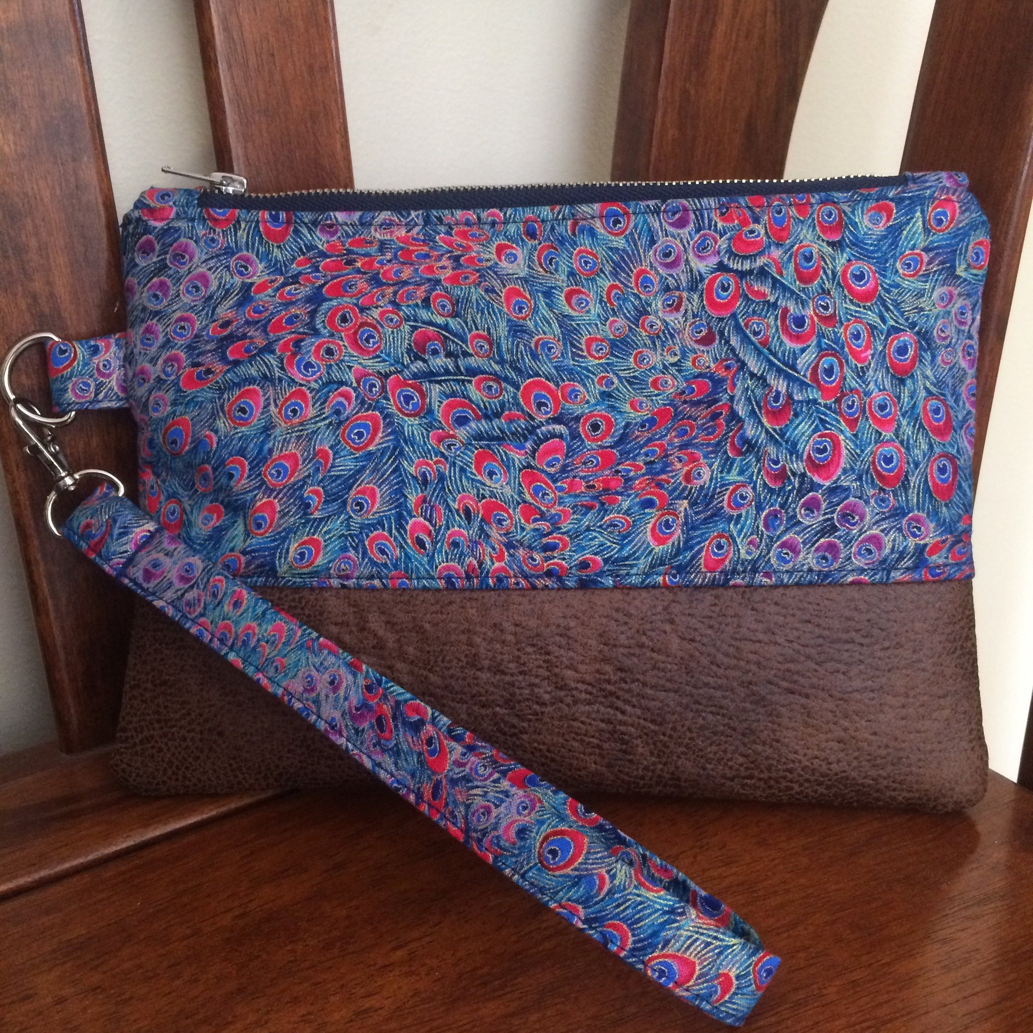 Peacock Feathers Clutch - Japri