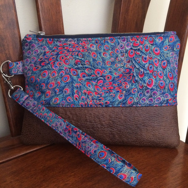Peacock Feathers Clutch - Japri