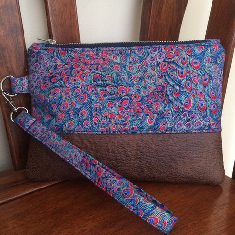 Peacock Feathers Clutch - Japri
