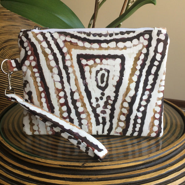 Rock Holes Clutch - Japri