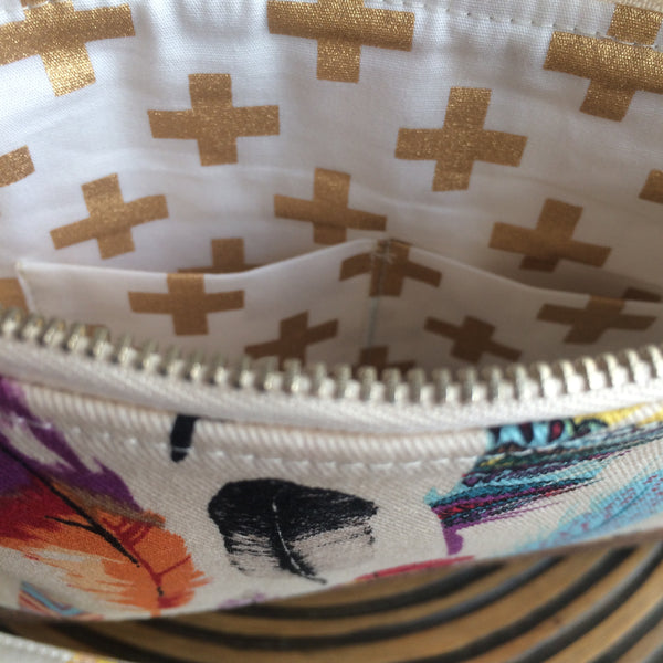 Feathers Clutch - Japri