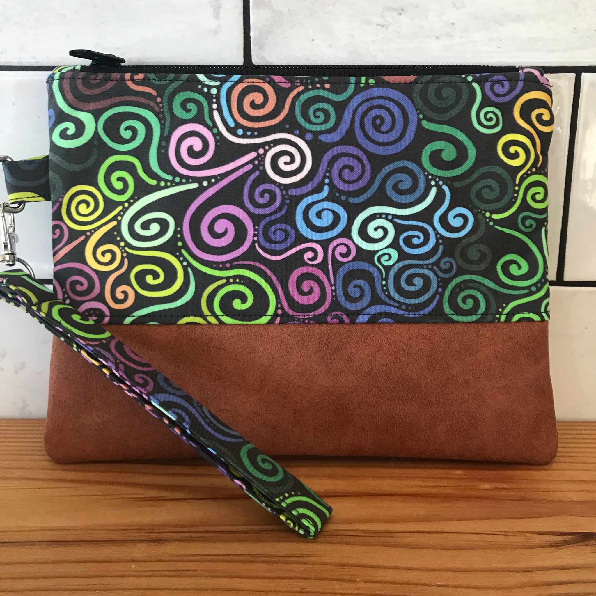 Swirling Clutch