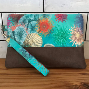 Sea Urchins Clutch #1